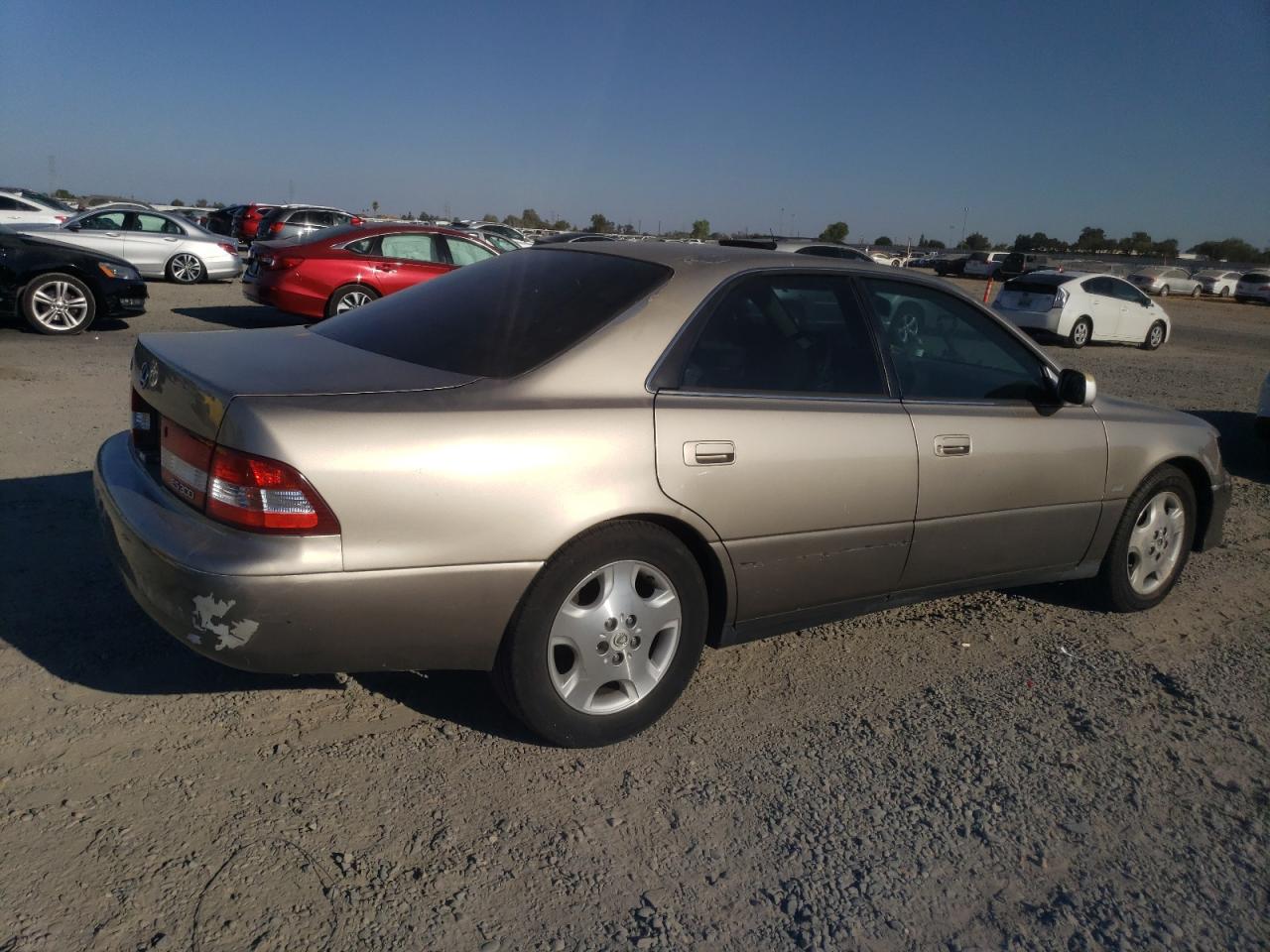Lot #3305442162 2000 LEXUS ES 300