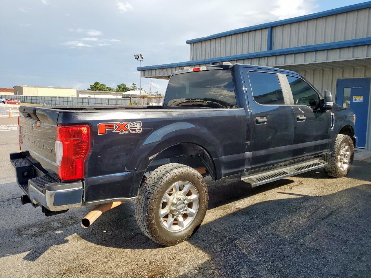 FORD F-250 SUPER DUTY
