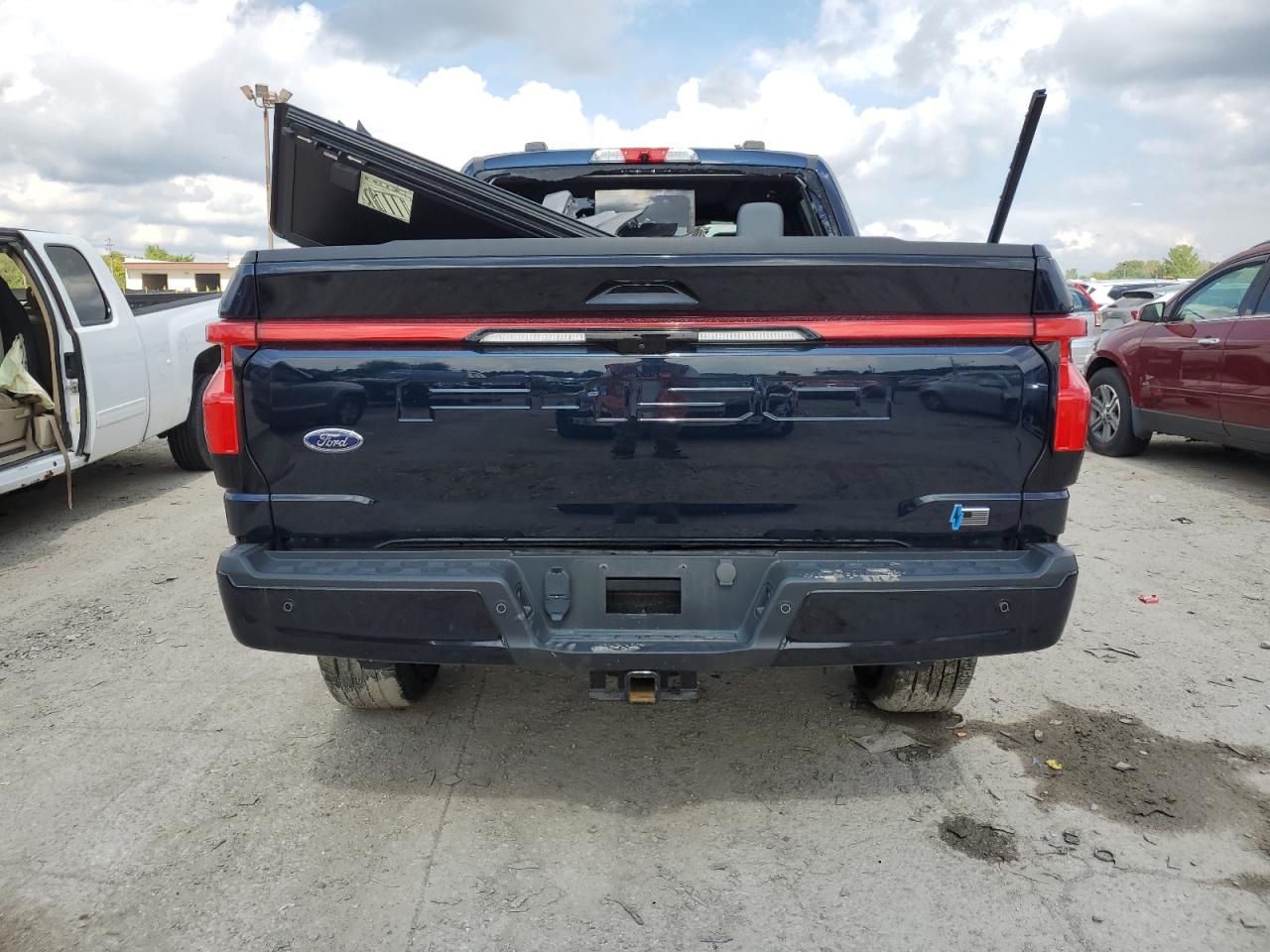 FORD F-150 LIGHTNING PRO