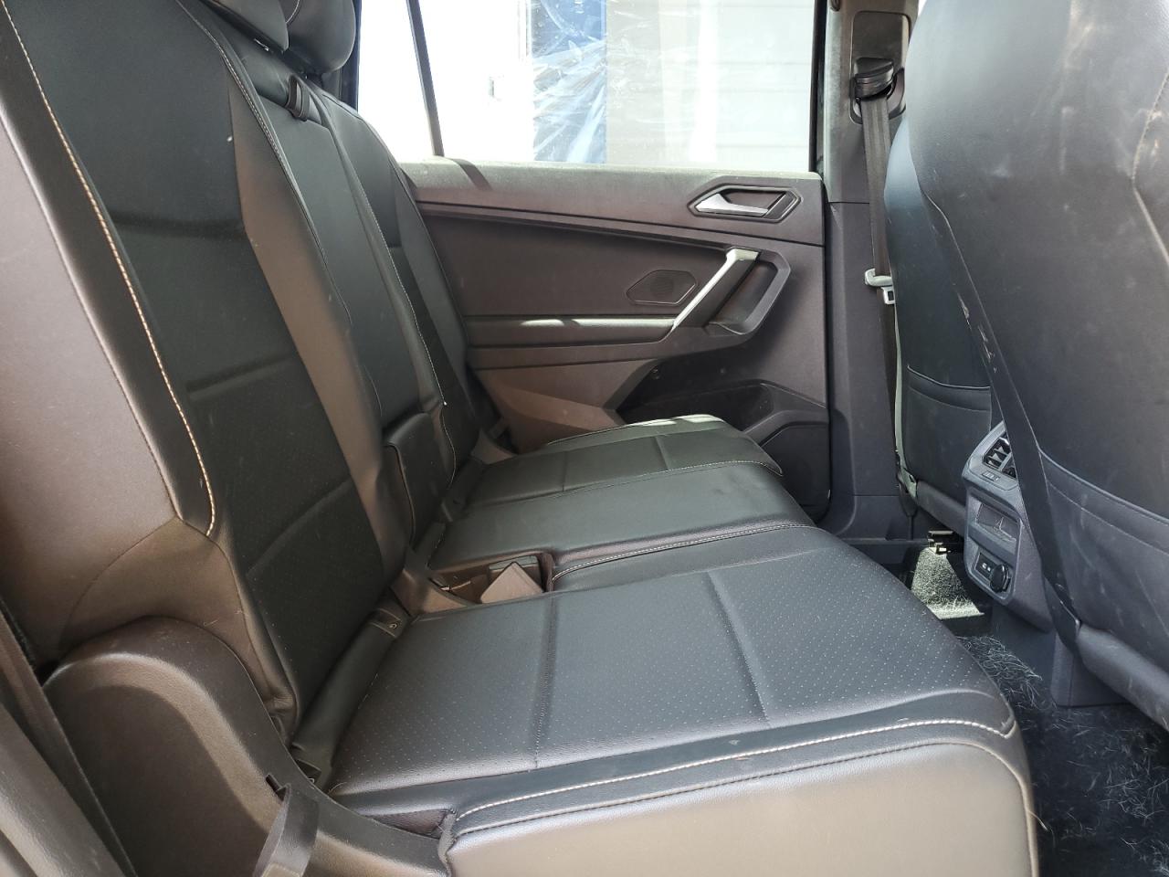 VOLKSWAGEN TIGUAN SE