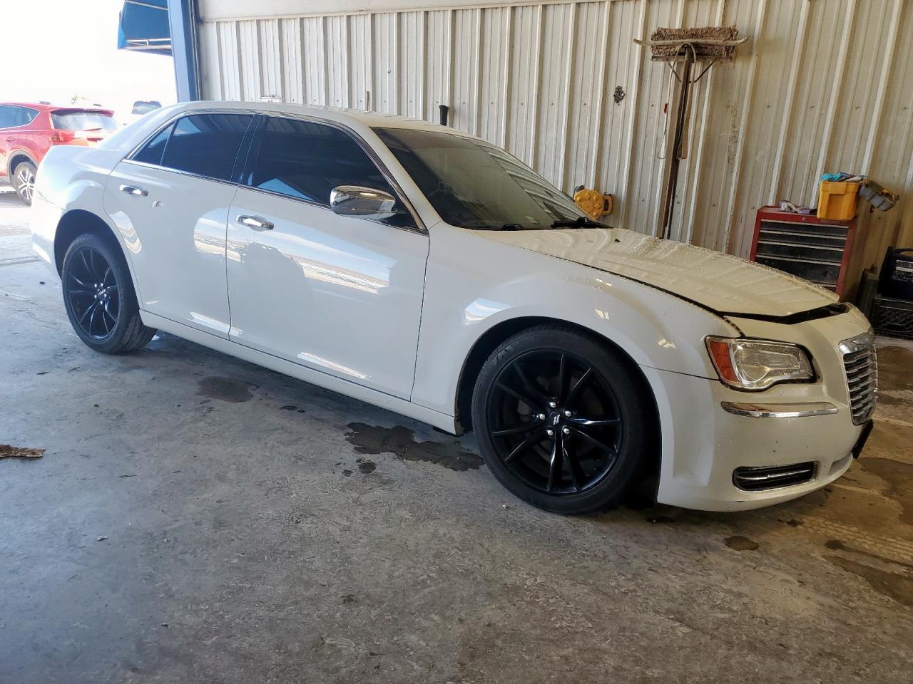 CHRYSLER 300