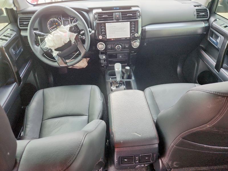2021 TOYOTA 4RUNNER SR JTEPU5JR9M5866572