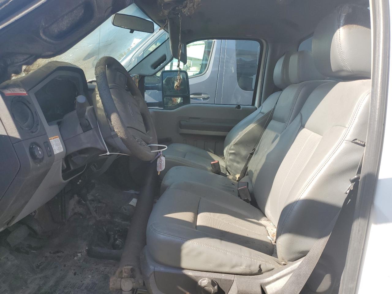 FORD F-550 SUPER DUTY