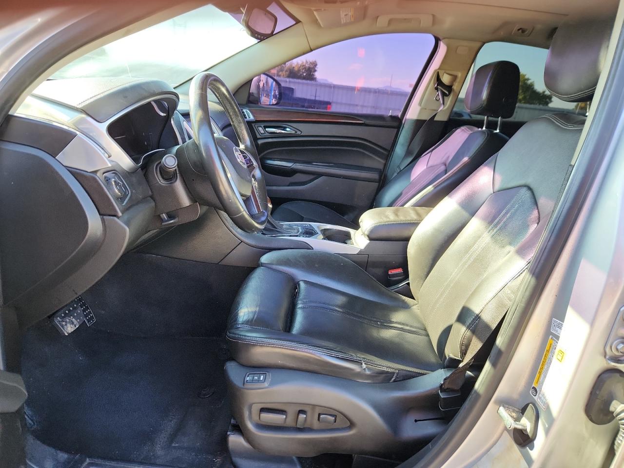 CADILLAC SRX PREMIUM COLLECTION