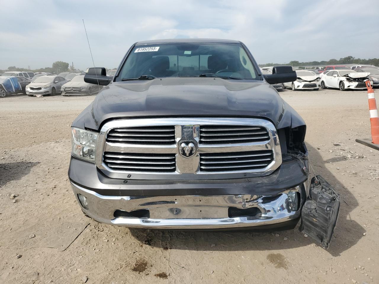 RAM 1500 SLT