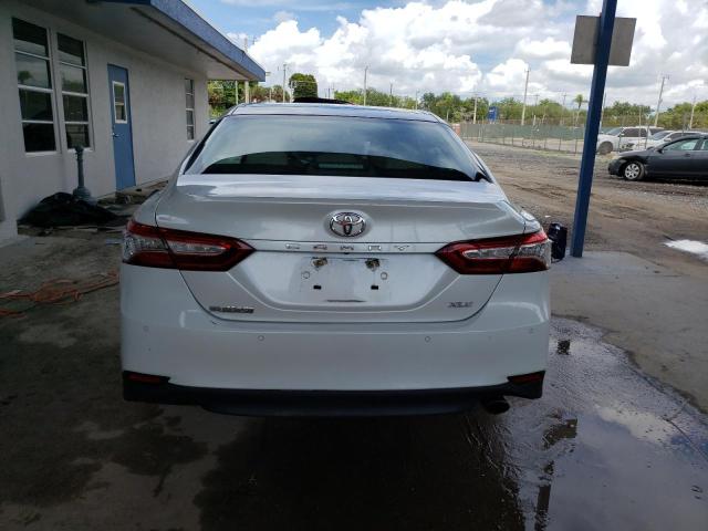 2018 TOYOTA CAMRY L 4T1B11HK3JU660198