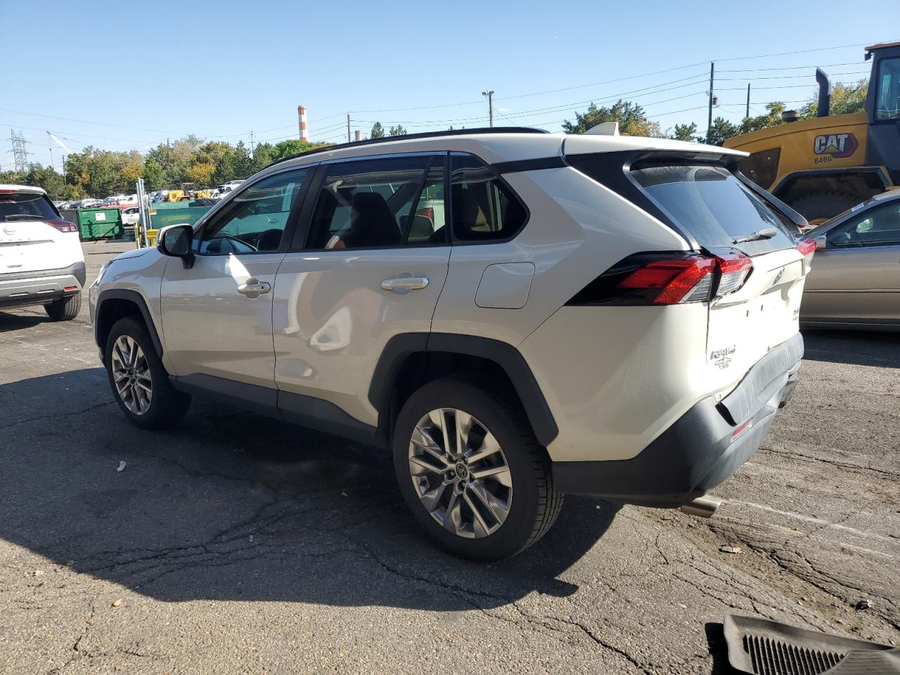 TOYOTA RAV4 XLE PREMIUM