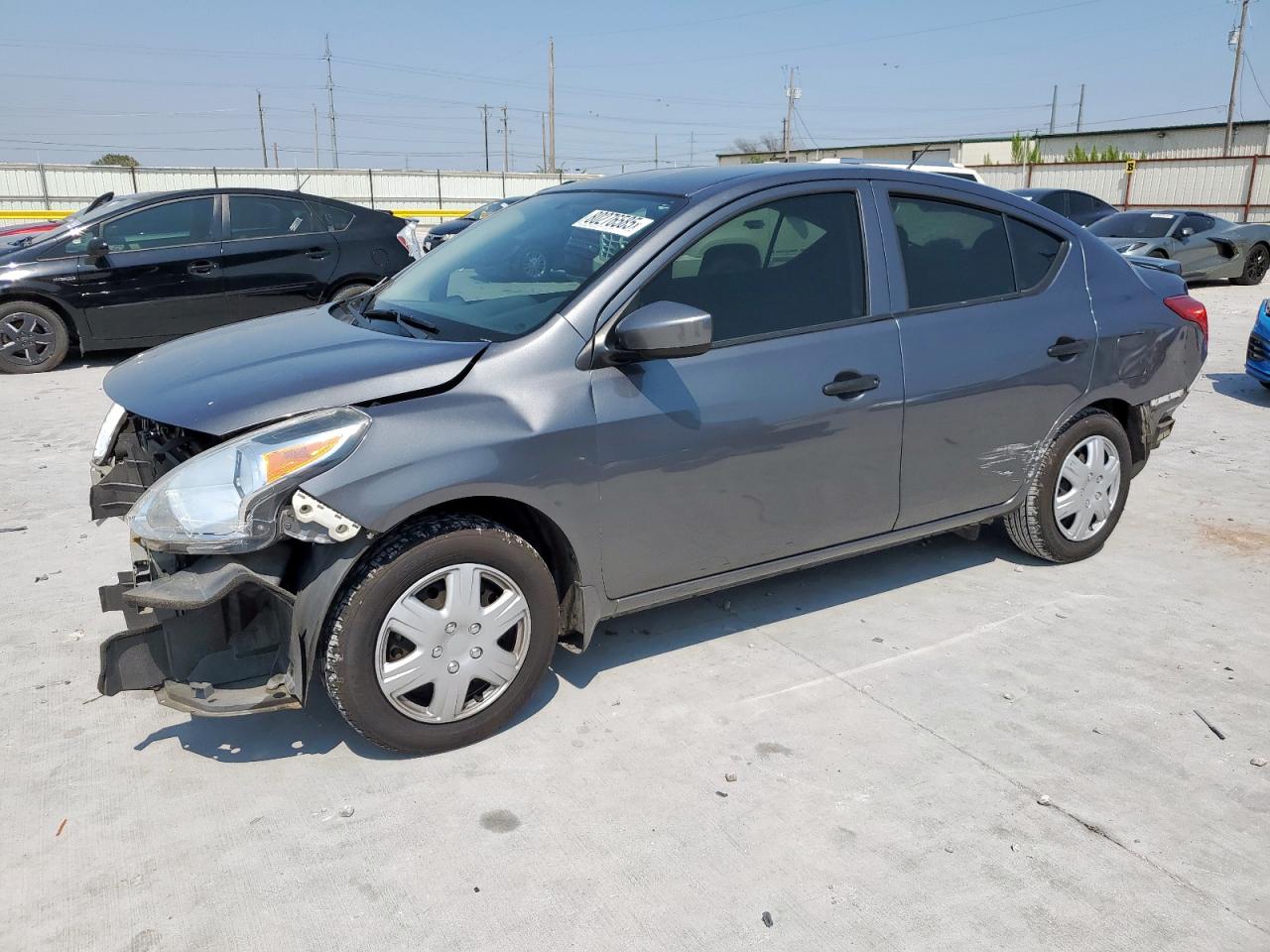 NISSAN VERSA S