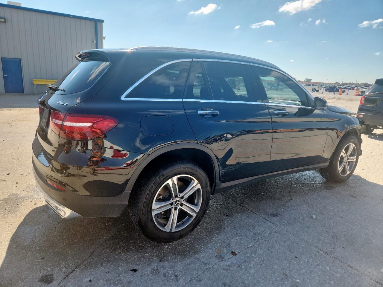 MERCEDES-BENZ GLC-CLASS 300 4MATIC