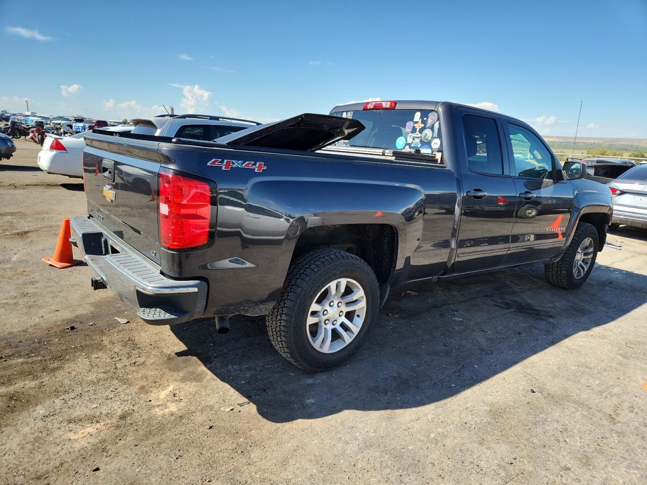 CHEVROLET SILVERADO K1500 LT