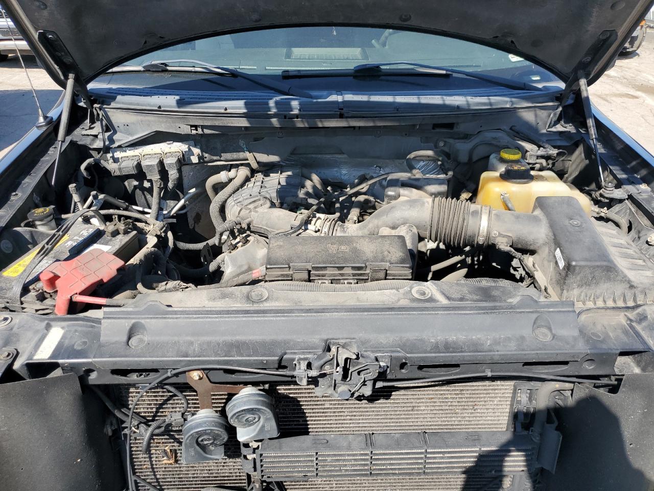 FORD F-150 SUPER CAB