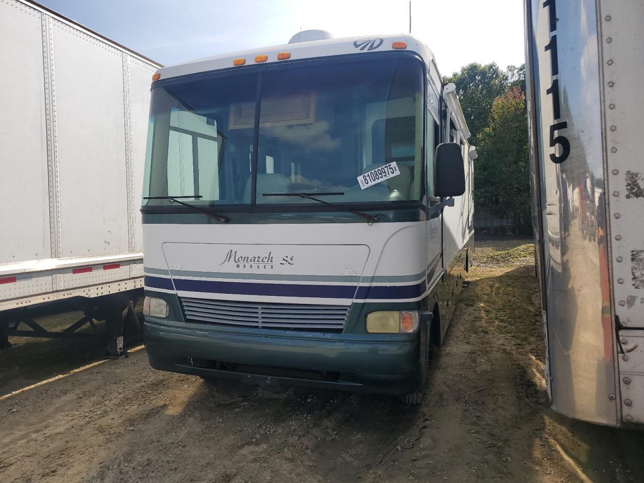 Lot #3246801856 2005 WORKHORSE CUSTOM CHASSIS MOTORHOME