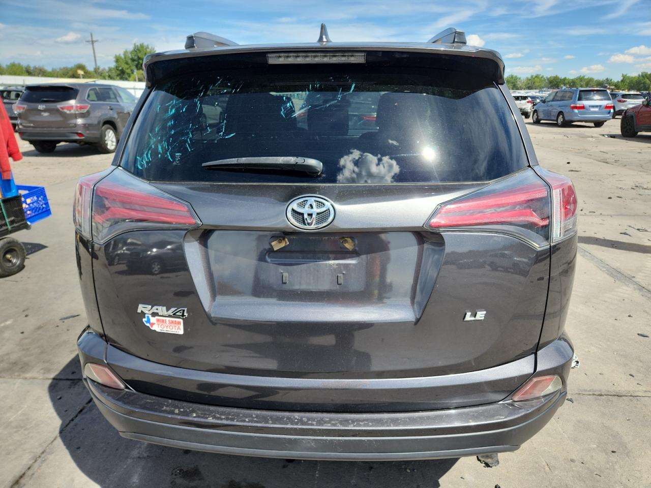 TOYOTA RAV4 LE