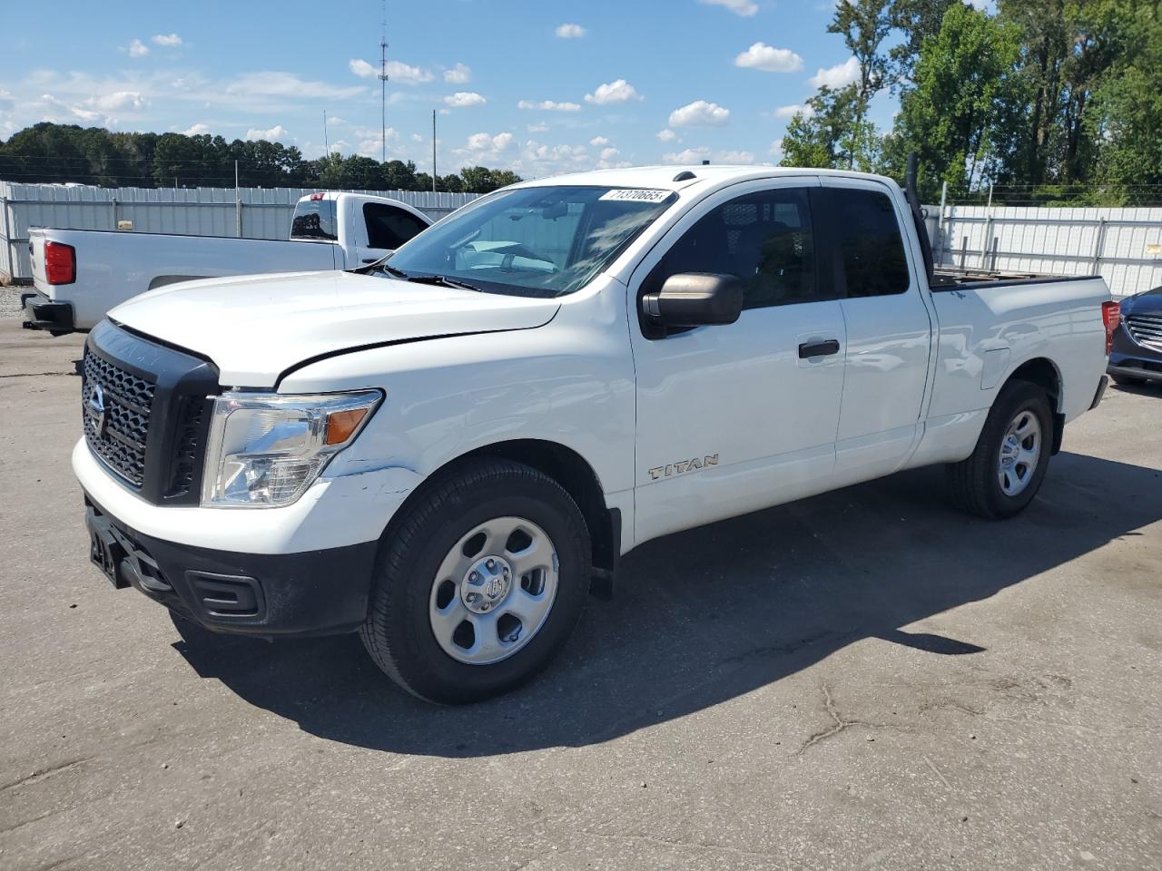 NISSAN TITAN S