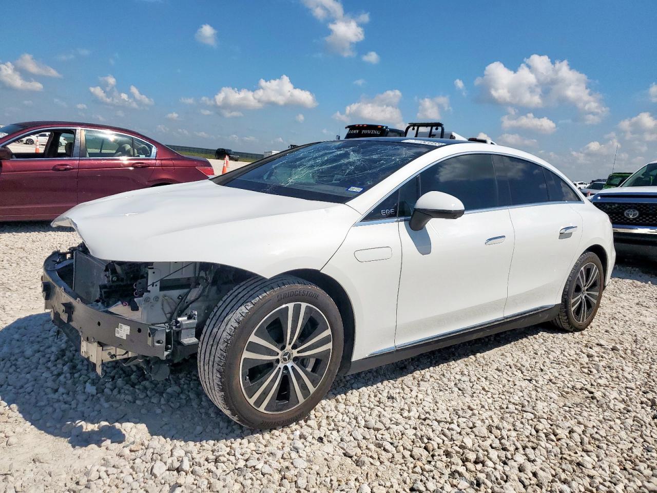 MERCEDES-BENZ EQE 350+