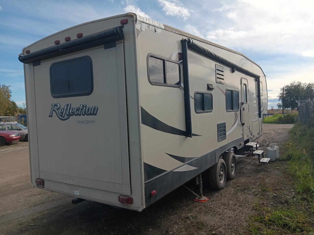 Lot #3269828675 2016 GRAND DESIGN REFLECTION