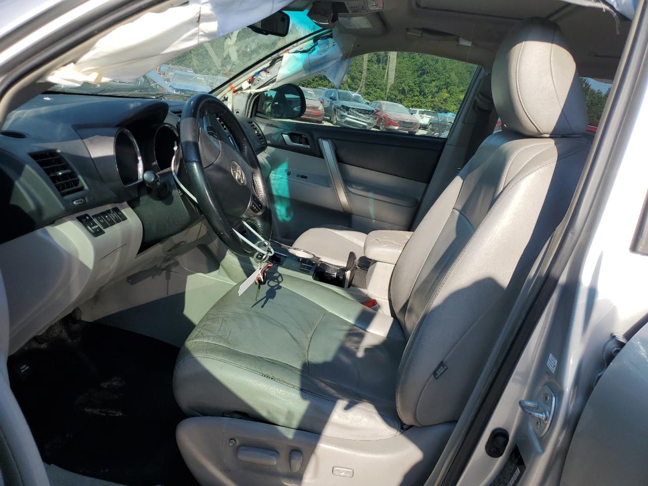 TOYOTA HIGHLANDER BASE