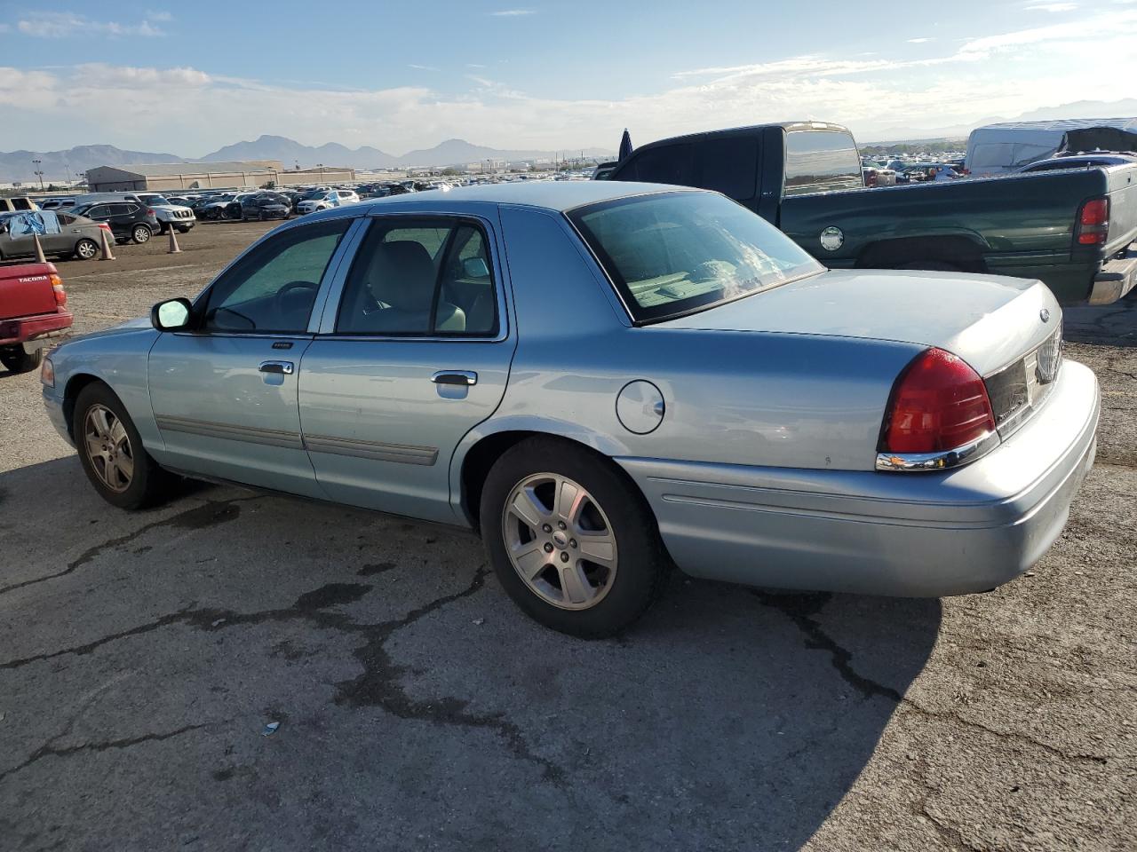 FORD CROWN VICTORIA LX