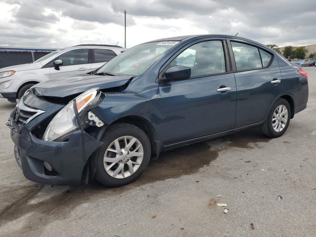 NISSAN VERSA S
