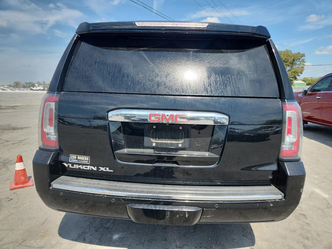 GMC YUKON DENALI