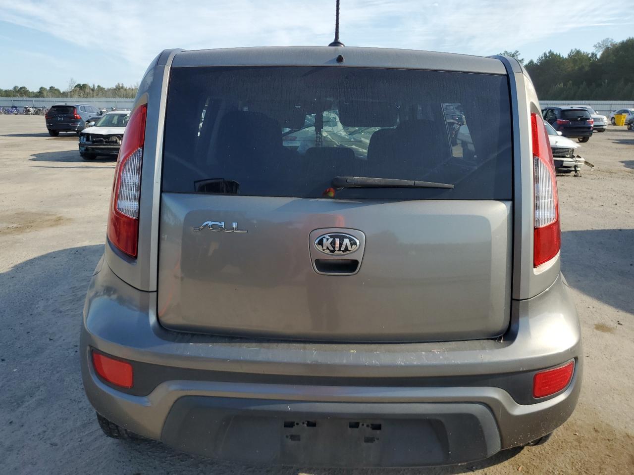 KIA SOUL +