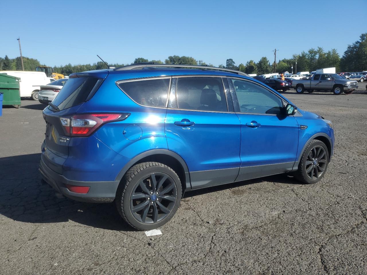 FORD ESCAPE TITANIUM