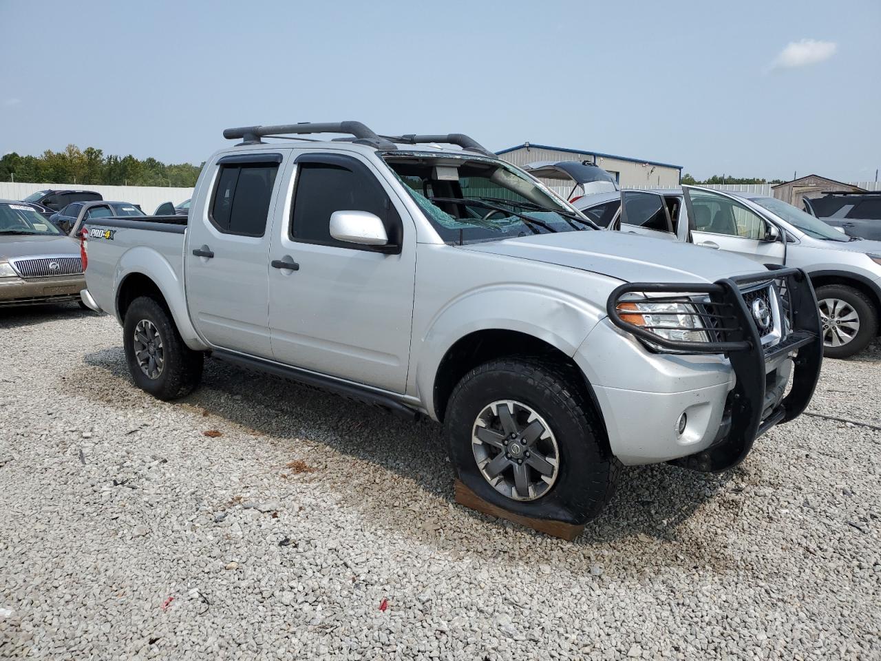 NISSAN FRONTIER S