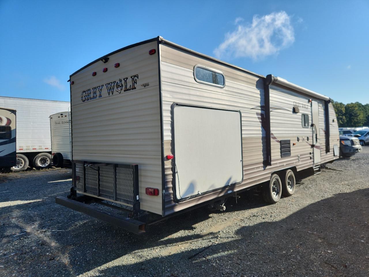 Lot #3286706303 2015 WILDWOOD GREY WOLF