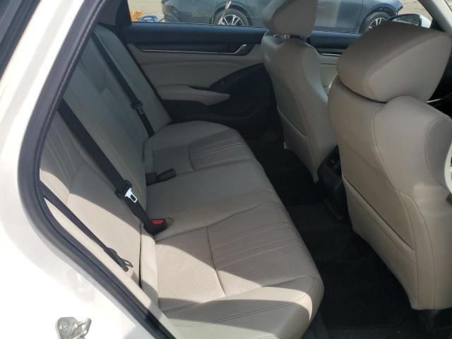 2018 HONDA ACCORD TOU 1HGCV1F97JA169276