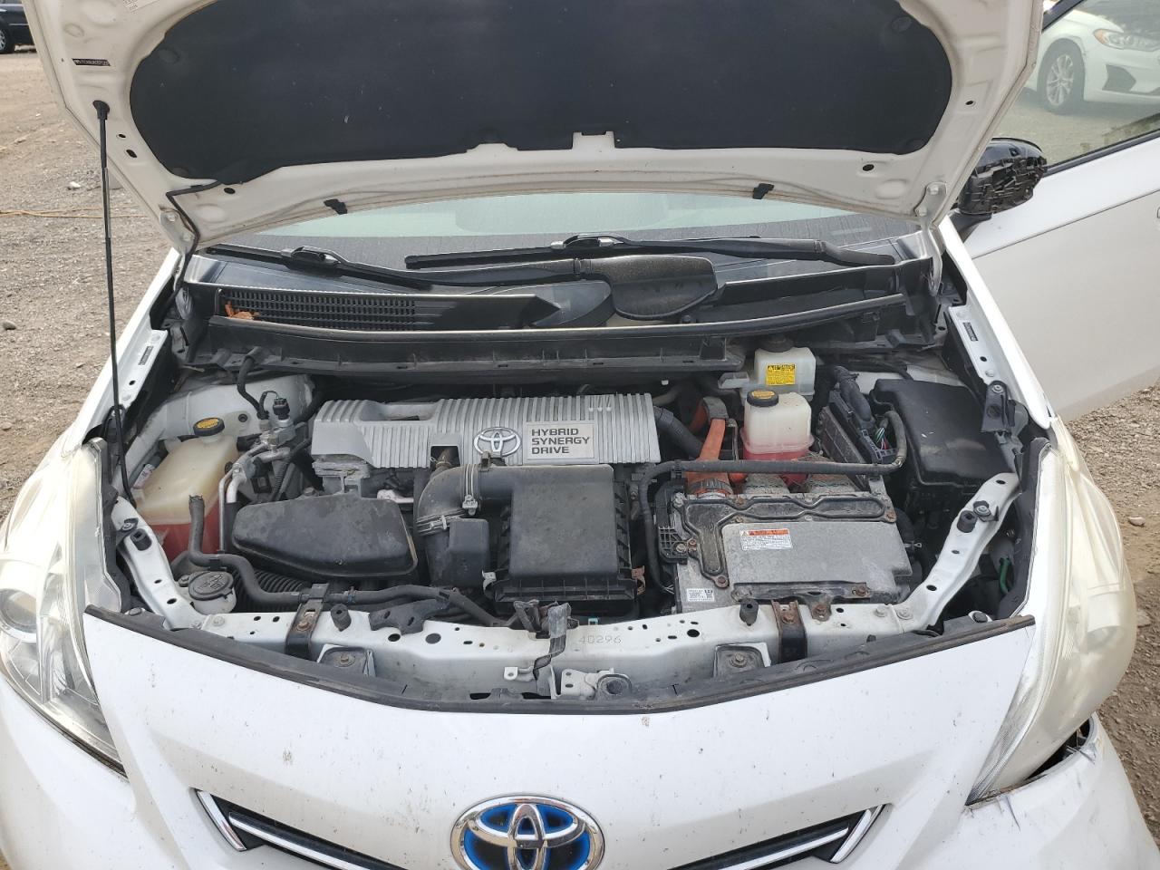 TOYOTA PRIUS V
