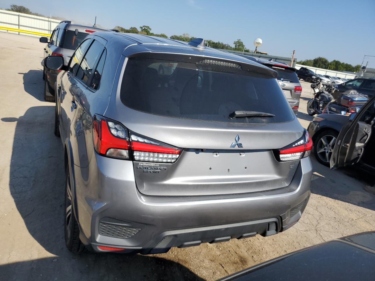 MITSUBISHI OUTLANDER ES