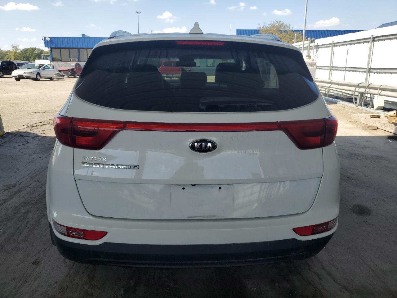 KIA SPORTAGE LX