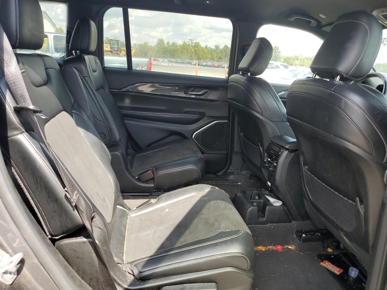 JEEP GRAND CHEROKEE L LAREDO