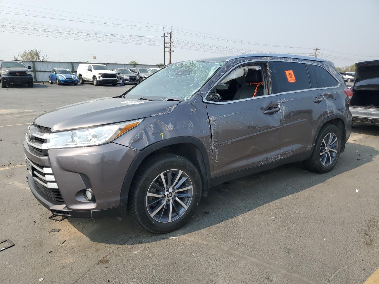 TOYOTA HIGHLANDER SE