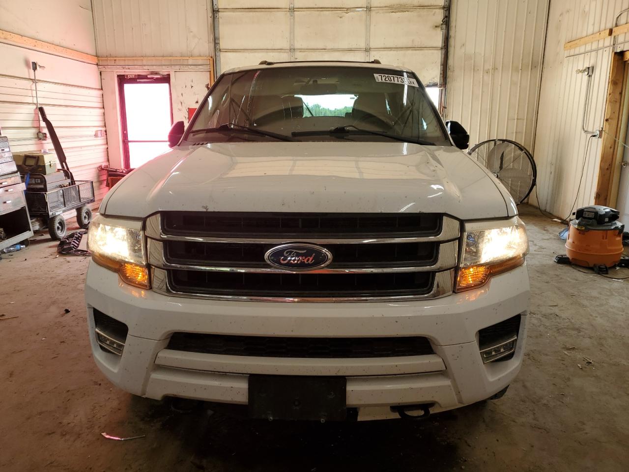 FORD EXPEDITION EL XLT