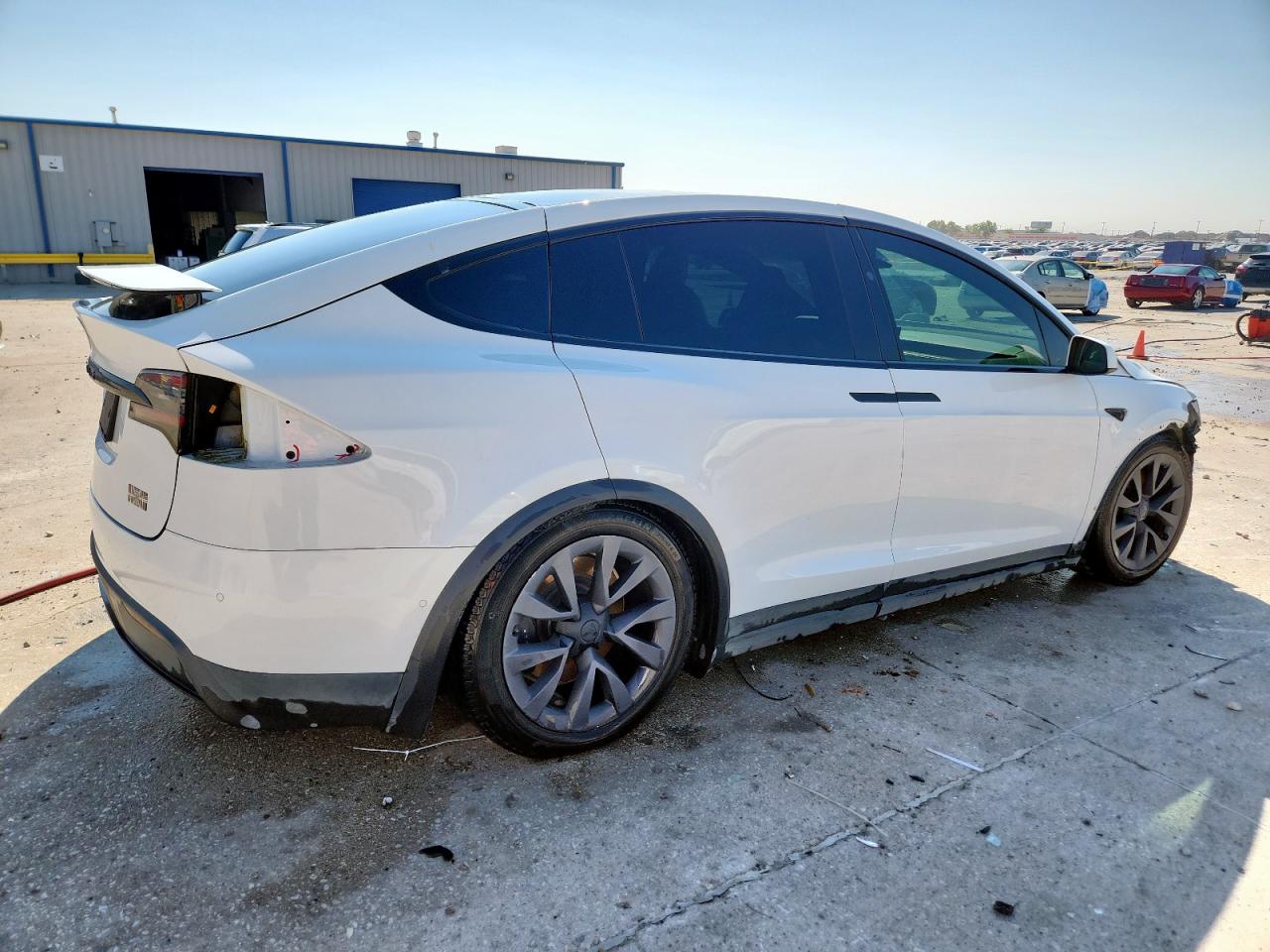 TESLA MODEL X