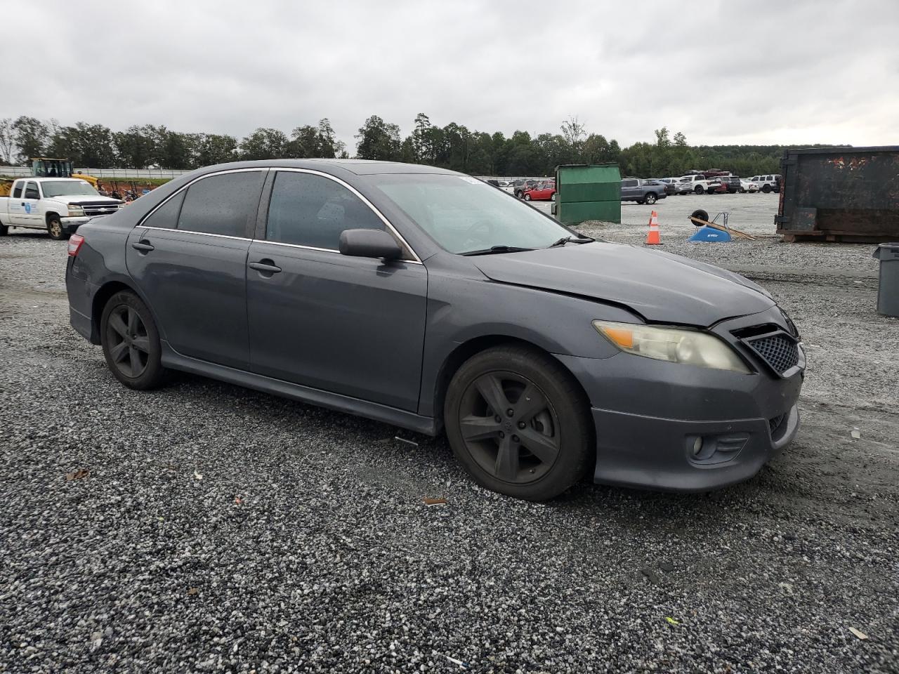TOYOTA CAMRY BASE