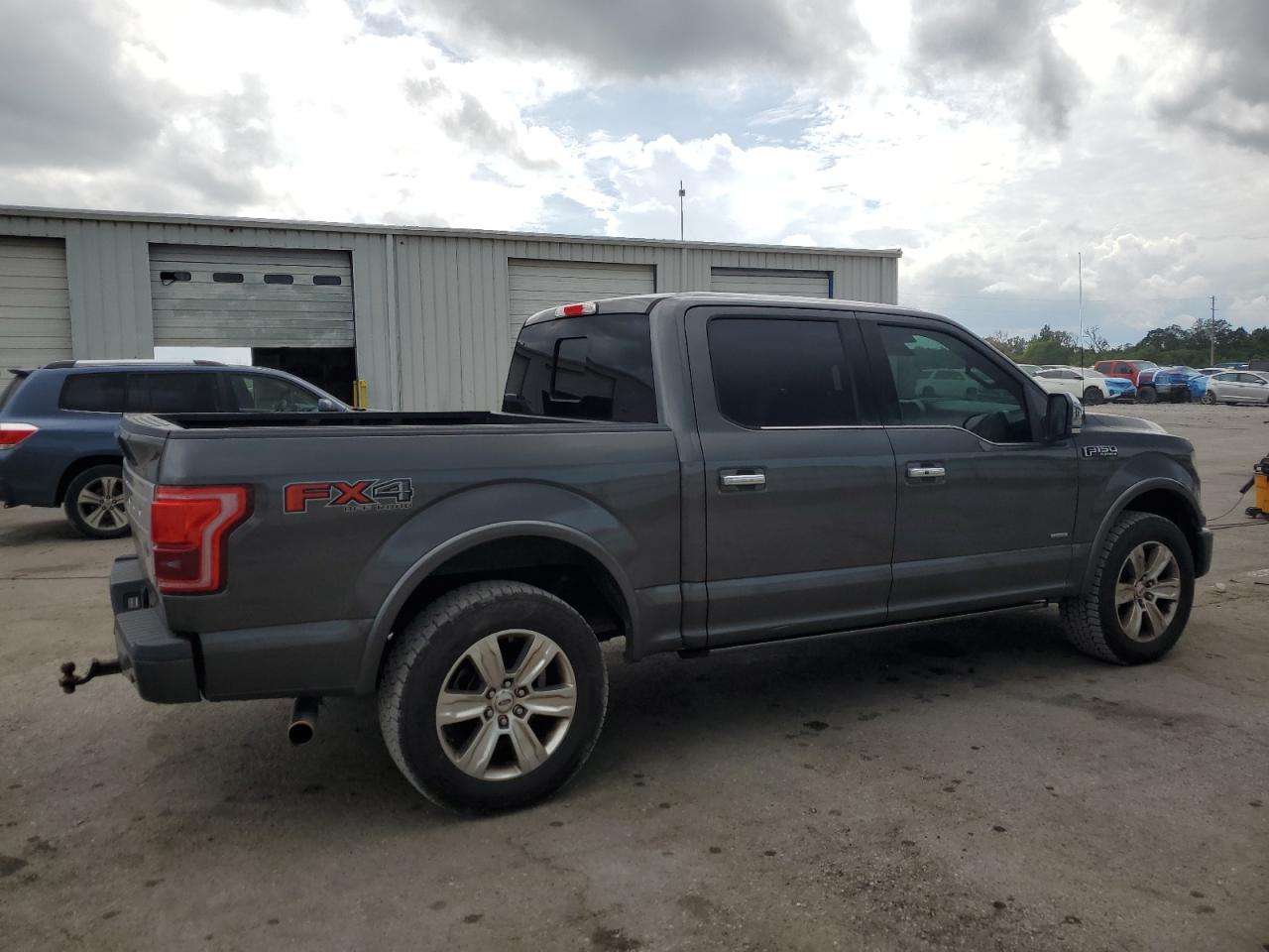FORD F-150 SUPERCREW