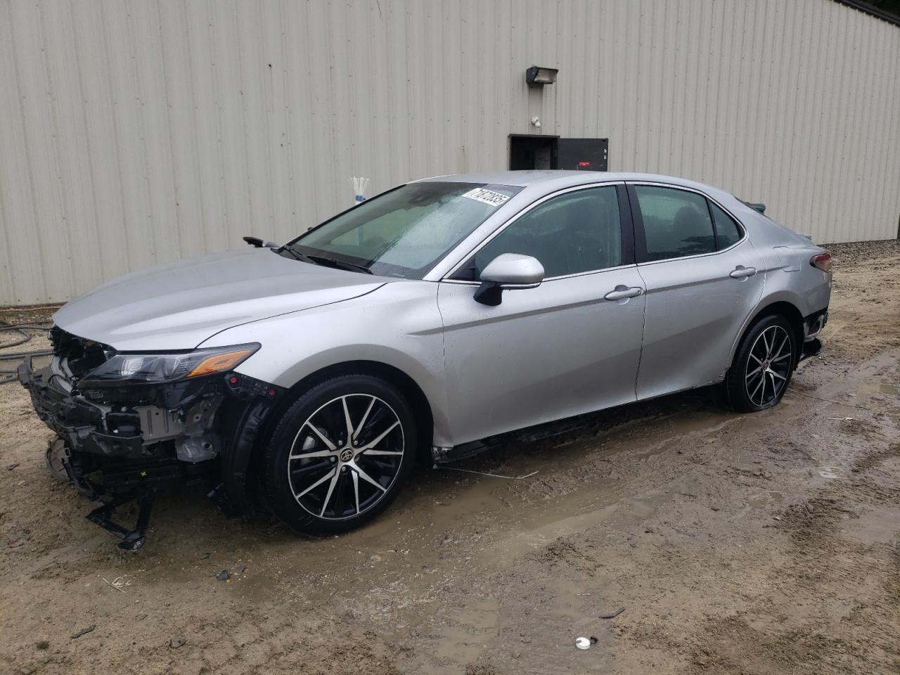 TOYOTA CAMRY SE NIGHT SHADE