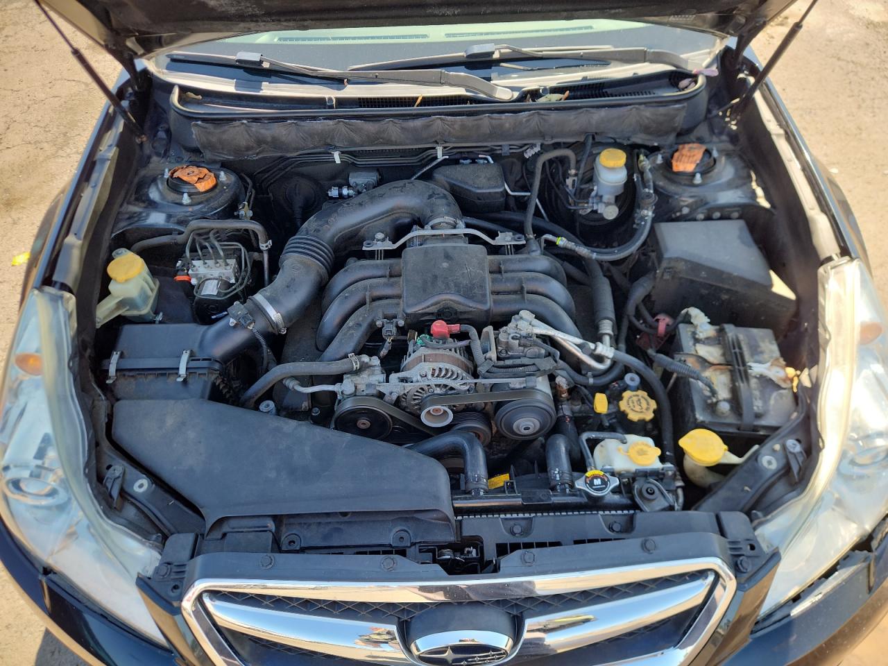 SUBARU LEGACY 3.6R LIMITED