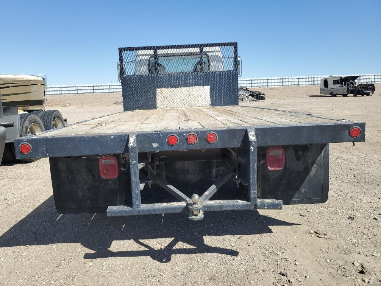 Lot #3235034008 1995 INTERNATIONAL 4000 4700