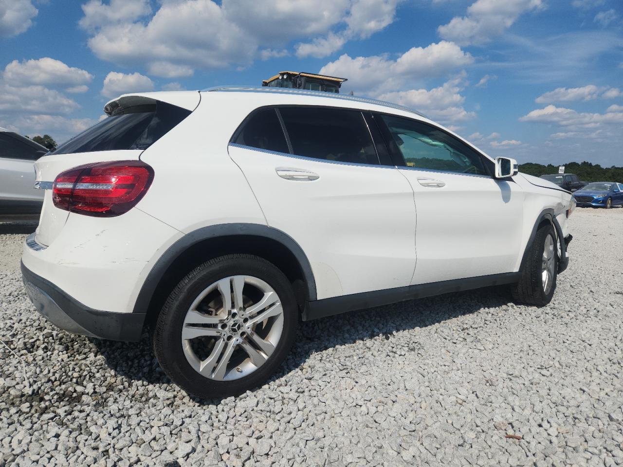 MERCEDES-BENZ GLA-CLASS 250