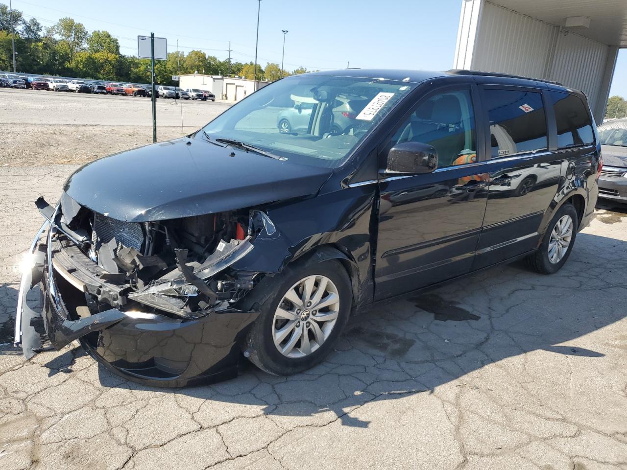 Lot #3269883142 2013 VOLKSWAGEN ROUTAN SE