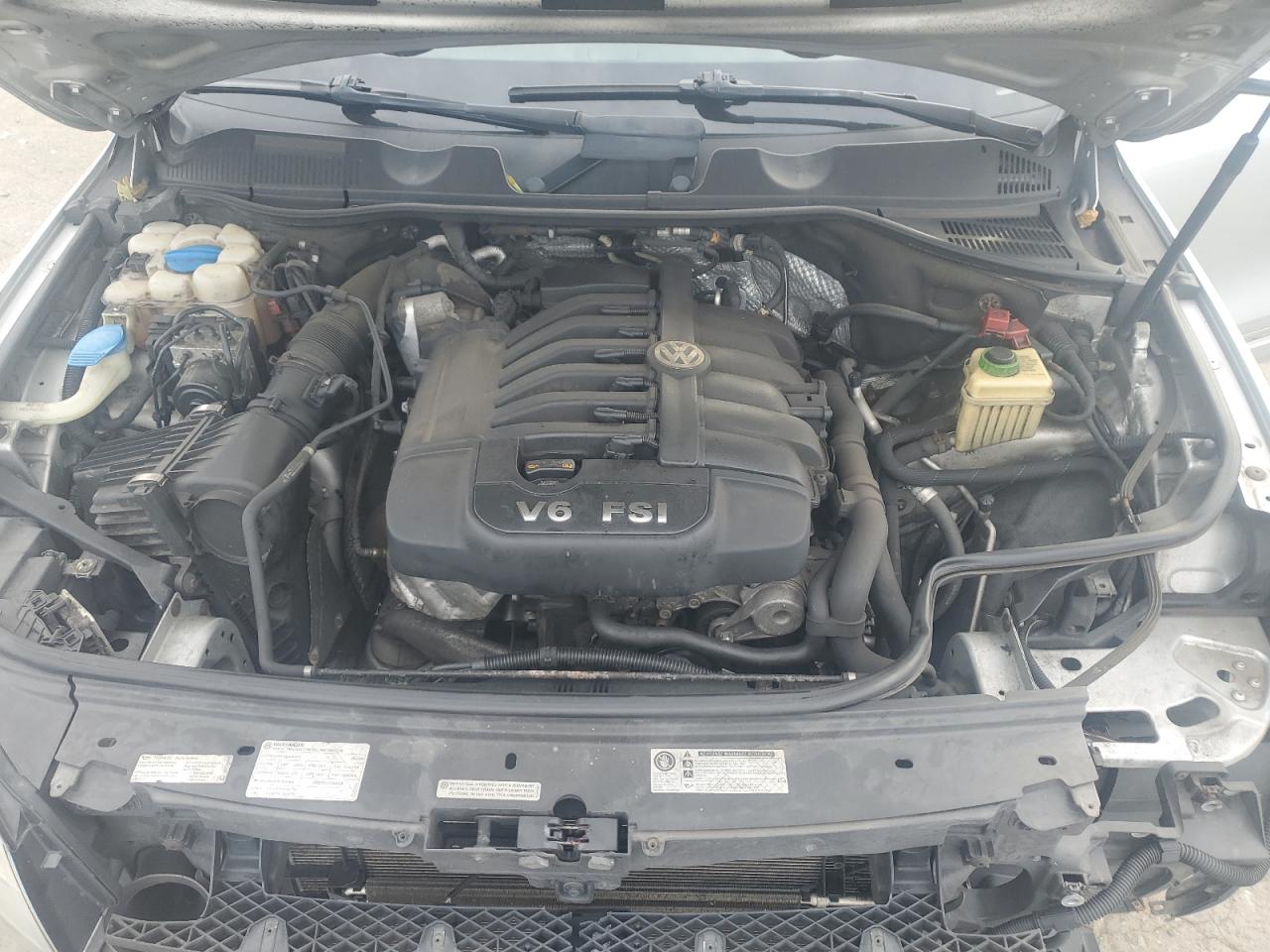 VOLKSWAGEN TOUAREG V6