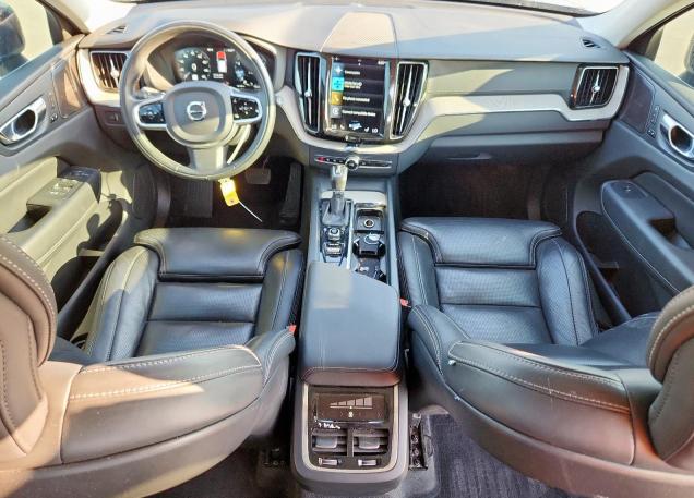 2021 VOLVO XC60 T5 YV4102DL1M1864363