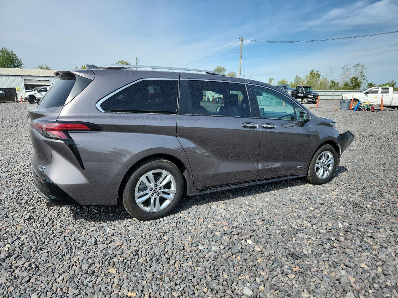 TOYOTA SIENNA LIMITED