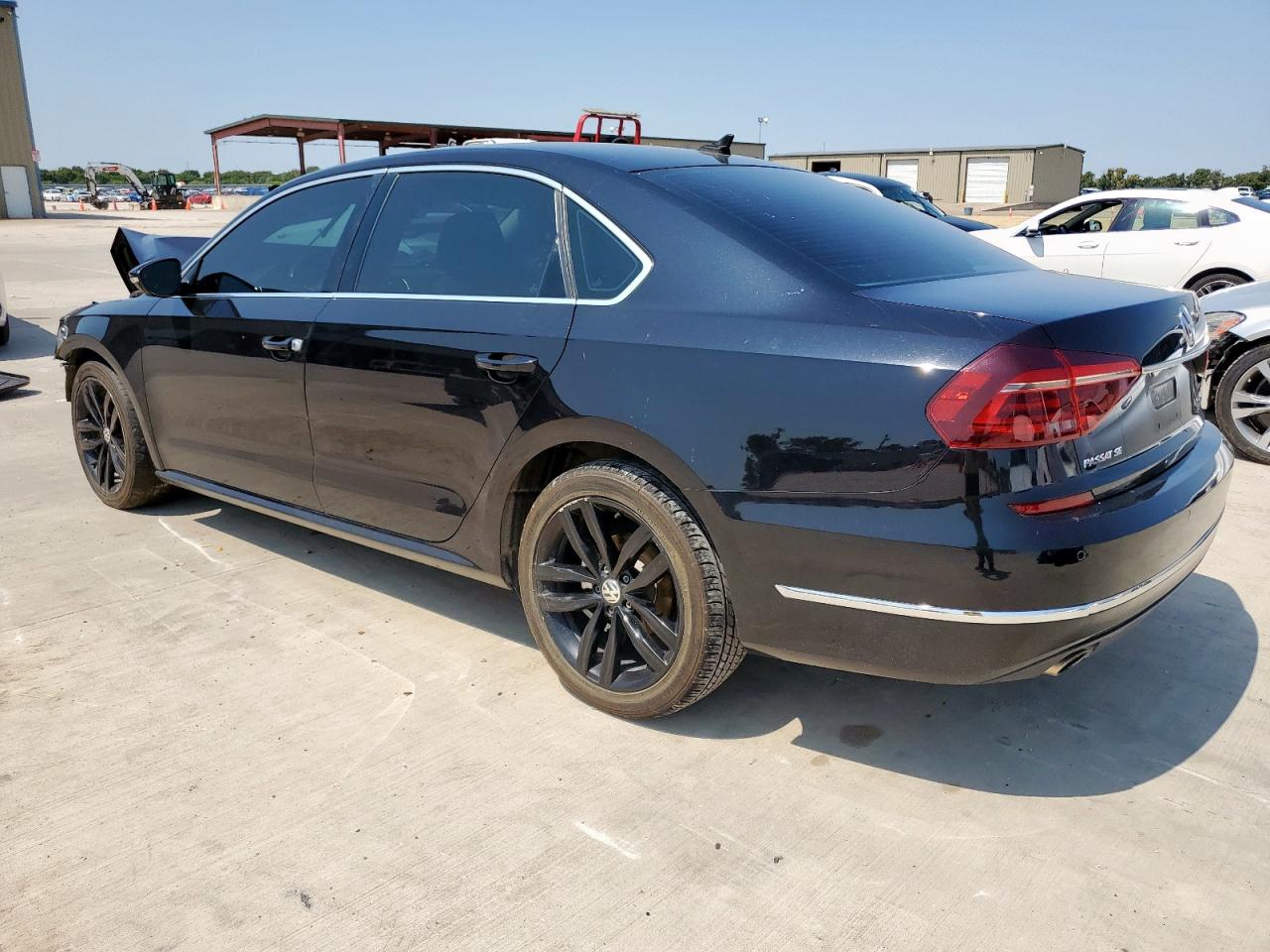 VOLKSWAGEN PASSAT SE