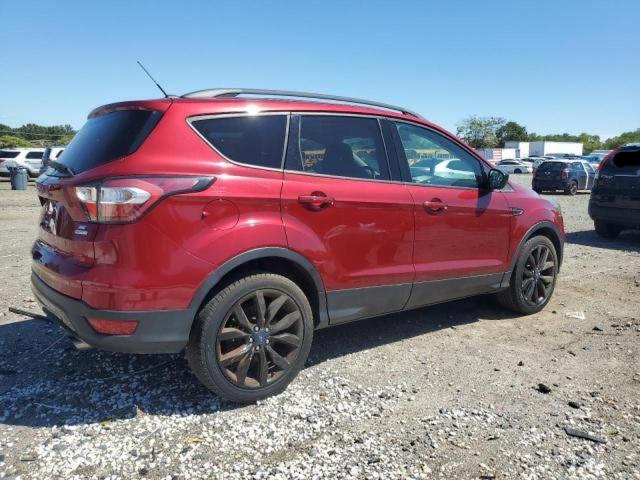 2017 FORD ESCAPE SE 1FMCU0GD3HUC17620