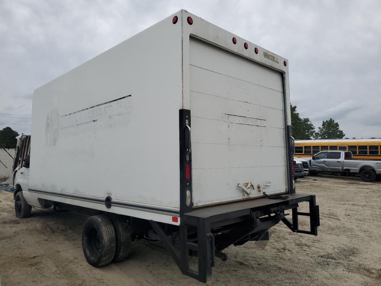 FORD ECONOLINE E350 SUPER DUTY CUTAWAY VAN