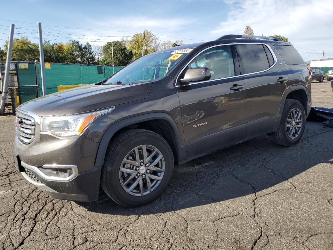 GMC ACADIA SLT-1